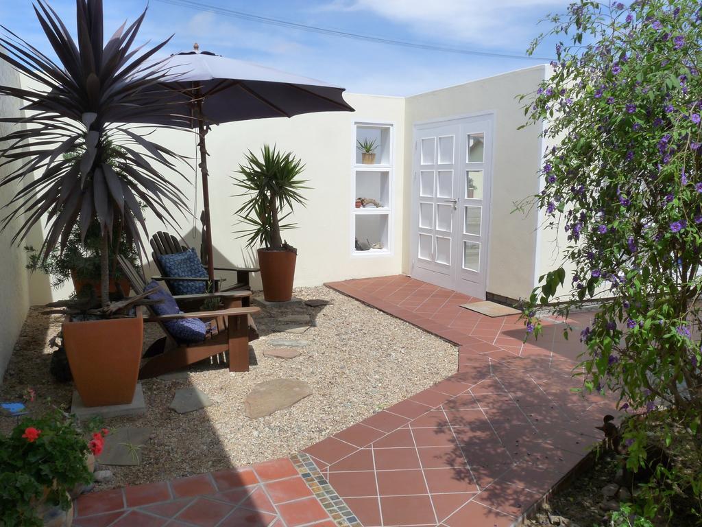 Meike'S Guesthouse Swakopmund Exteriör bild