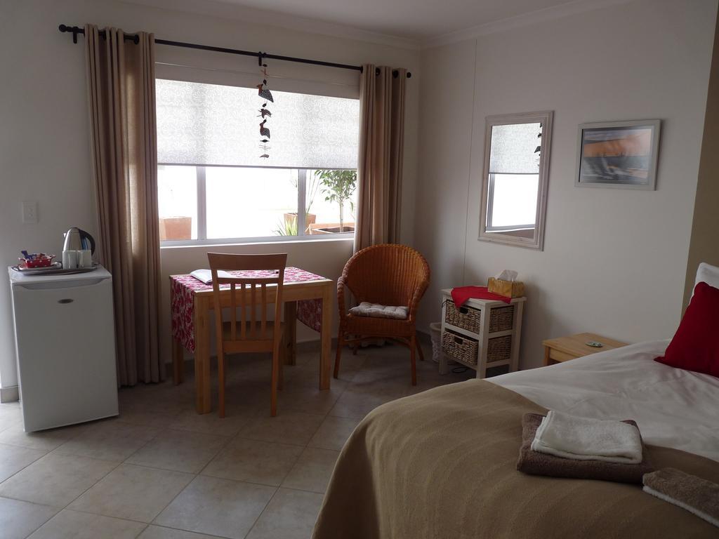 Meike'S Guesthouse Swakopmund Exteriör bild